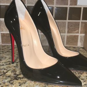 Christian Louboutin So Kate pump